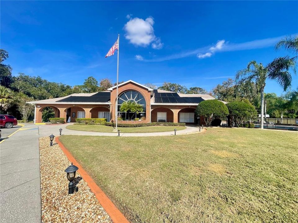 For Sale: $445,000 (3 beds, 3 baths, 1902 Square Feet)