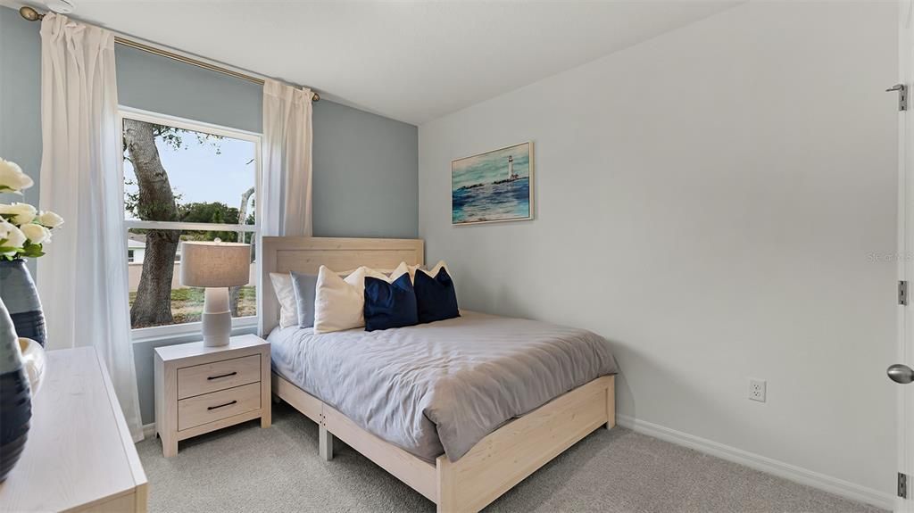 Под контрактом: $404,990 (4 спален, 2 ванн, 1665 Квадратных фут)