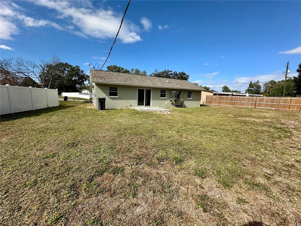 待售: $360,000 (3 贝兹, 1 浴室, 900 平方英尺)