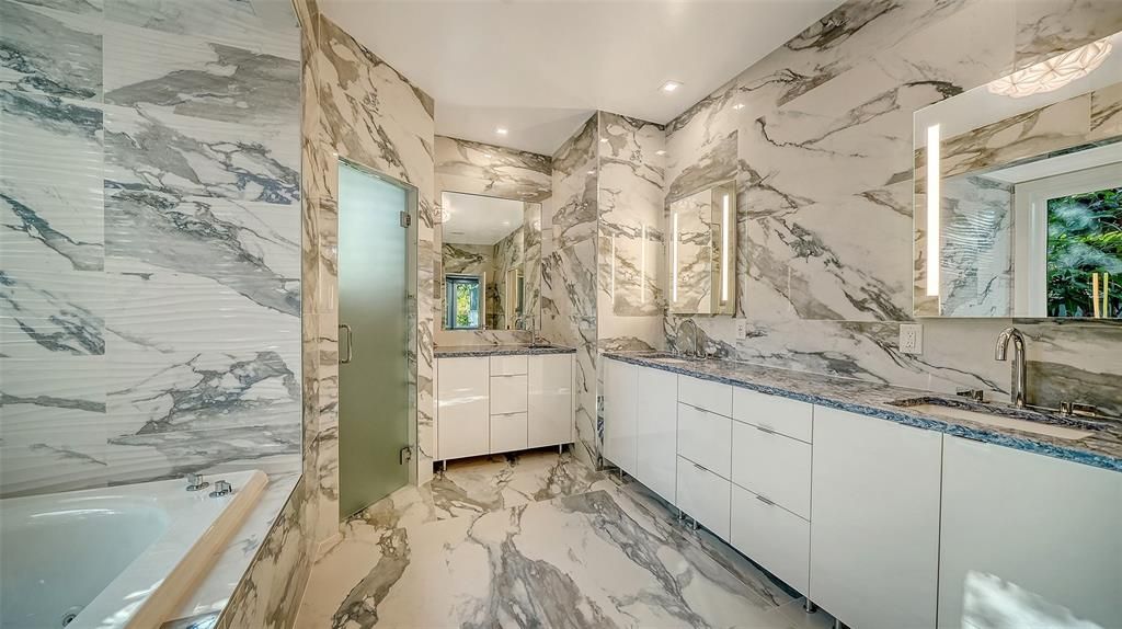 For Sale: $1,750,000 (3 beds, 4 baths, 4364 Square Feet)