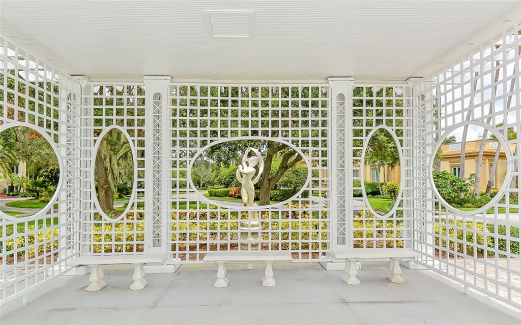 For Sale: $1,750,000 (3 beds, 4 baths, 4364 Square Feet)