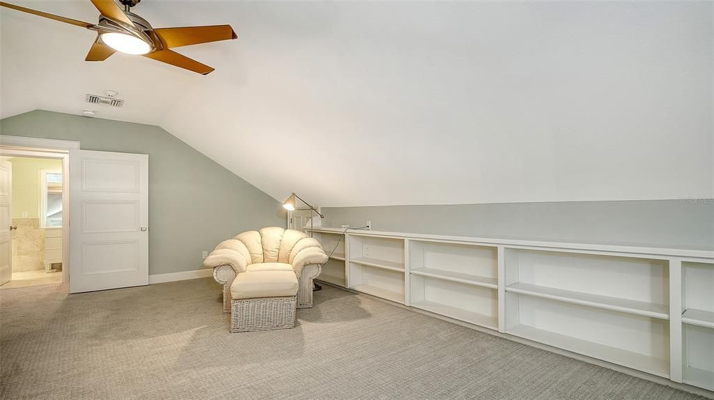 For Sale: $1,750,000 (3 beds, 4 baths, 4364 Square Feet)