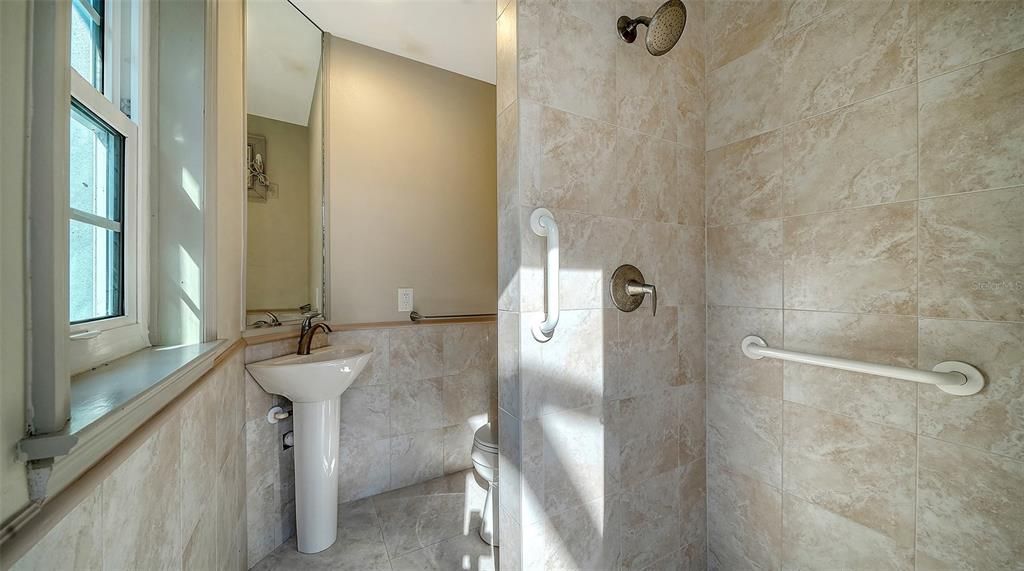 For Sale: $1,750,000 (3 beds, 4 baths, 4364 Square Feet)