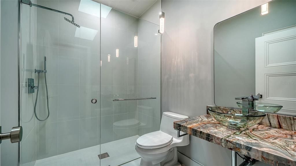 For Sale: $1,750,000 (3 beds, 4 baths, 4364 Square Feet)