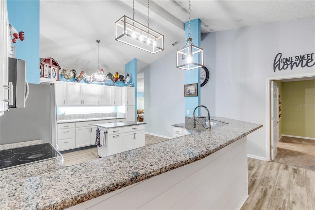 For Sale: $399,900 (3 beds, 2 baths, 1874 Square Feet)