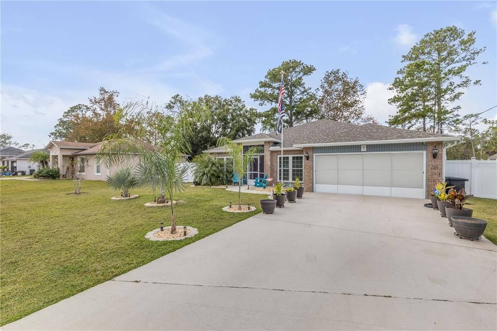 For Sale: $399,900 (3 beds, 2 baths, 1874 Square Feet)