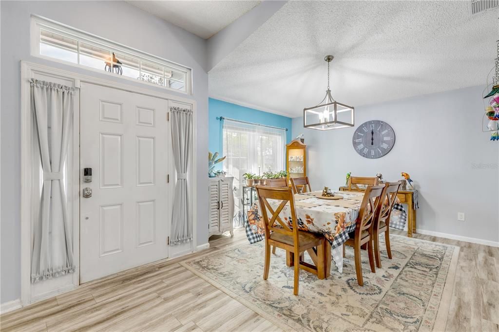 For Sale: $399,900 (3 beds, 2 baths, 1874 Square Feet)