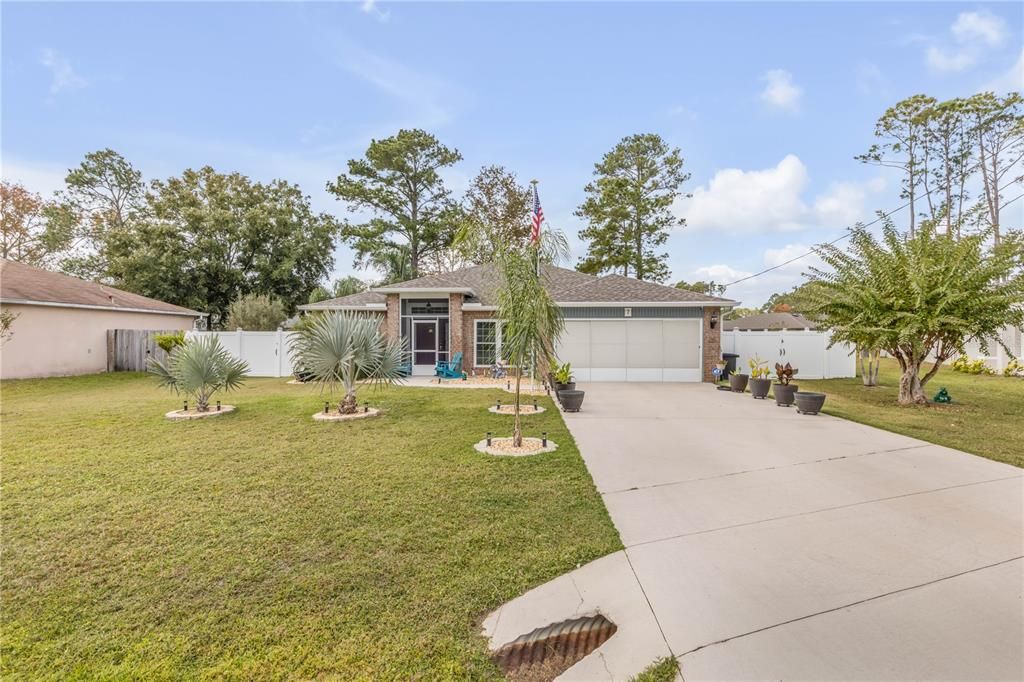 For Sale: $399,900 (3 beds, 2 baths, 1874 Square Feet)