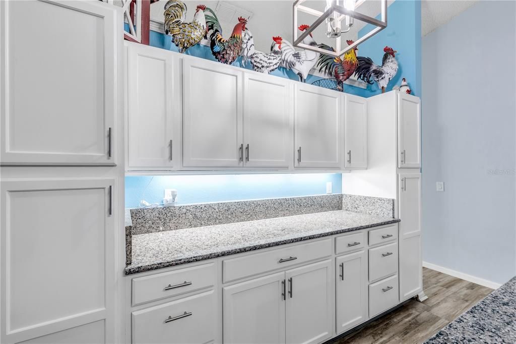 For Sale: $399,900 (3 beds, 2 baths, 1874 Square Feet)