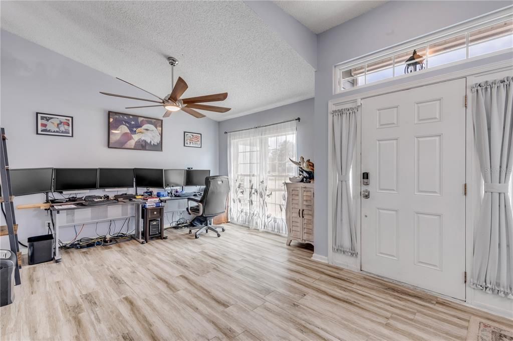 For Sale: $399,900 (3 beds, 2 baths, 1874 Square Feet)