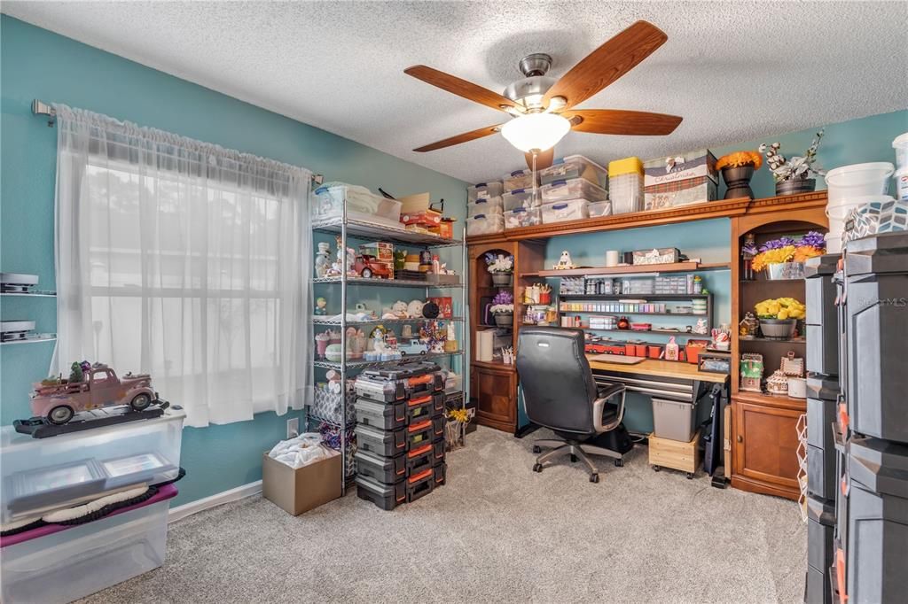 For Sale: $399,900 (3 beds, 2 baths, 1874 Square Feet)