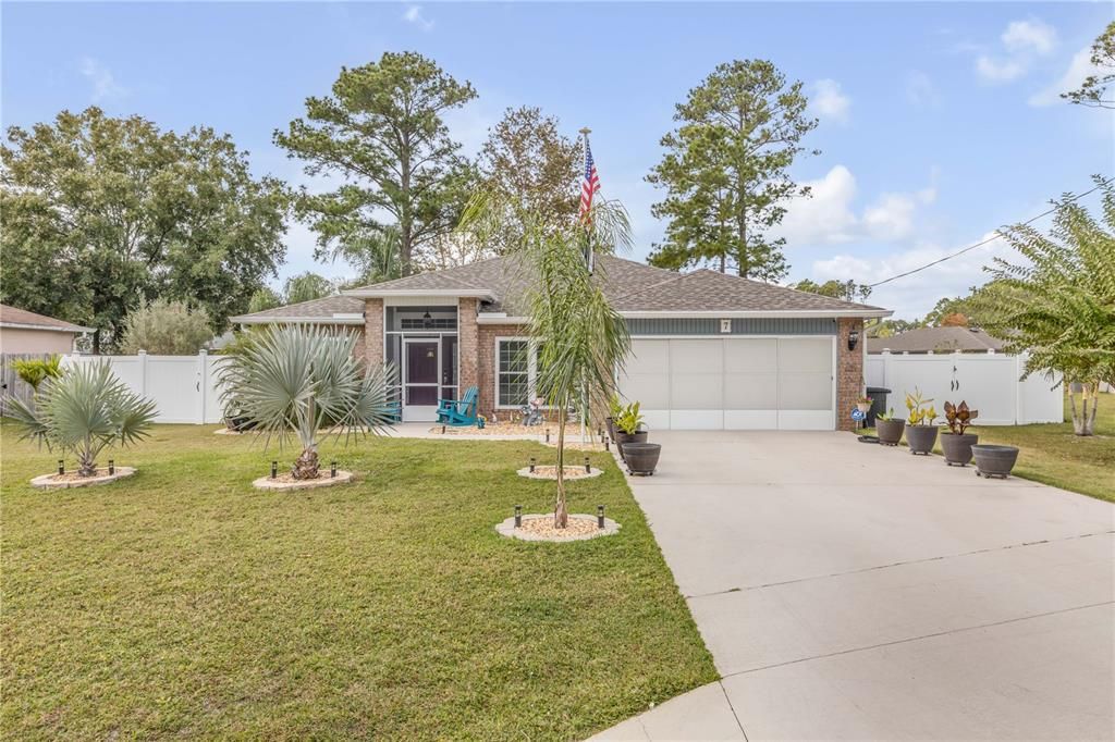 For Sale: $399,900 (3 beds, 2 baths, 1874 Square Feet)