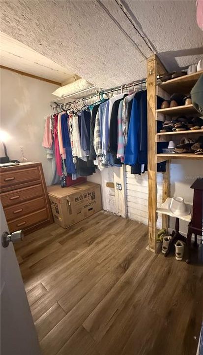 待售: $279,900 (2 贝兹, 2 浴室, 1110 平方英尺)