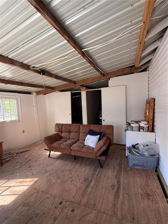 待售: $279,900 (2 贝兹, 2 浴室, 1110 平方英尺)