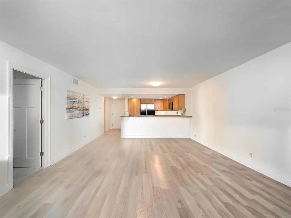 For Rent: $3,500 (2 beds, 2 baths, 1200 Square Feet)