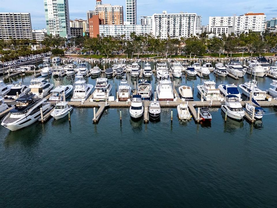 For Rent: $3,500 (2 beds, 2 baths, 1200 Square Feet)