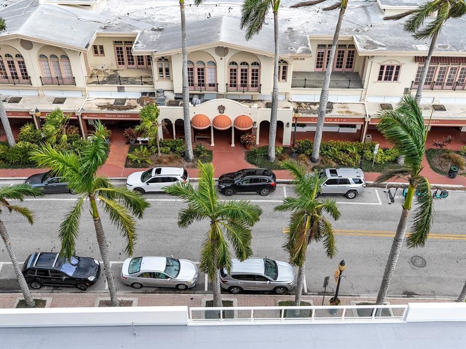 For Rent: $3,500 (2 beds, 2 baths, 1200 Square Feet)