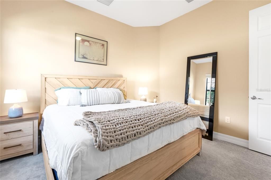 En Venta: $840,000 (4 camas, 2 baños, 2236 Pies cuadrados)