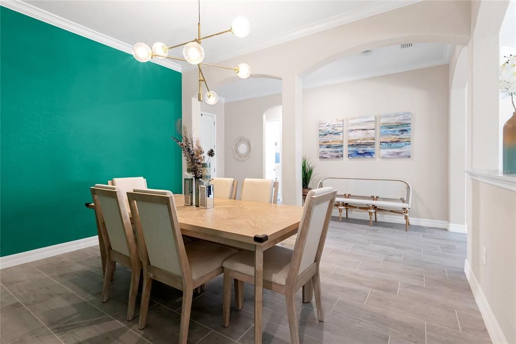 En Venta: $840,000 (4 camas, 2 baños, 2236 Pies cuadrados)