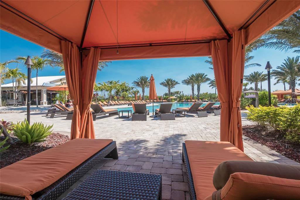 На продажу: $424,900 (2 спален, 2 ванн, 1528 Квадратных фут)