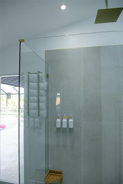 En Renta: $4,200 (3 camas, 2 baños, 2020 Pies cuadrados)