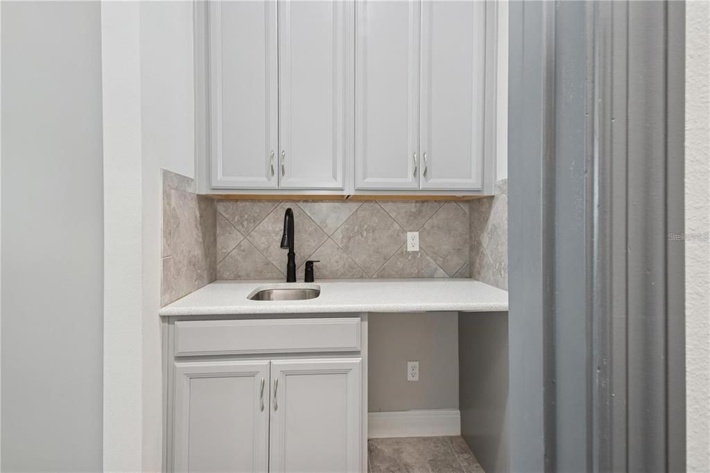 For Rent: $5,250 (4 beds, 4 baths, 3487 Square Feet)