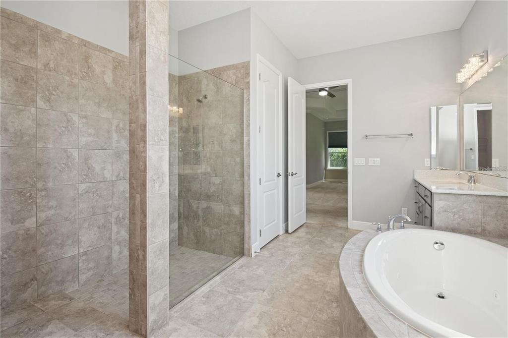 For Rent: $5,250 (4 beds, 4 baths, 3487 Square Feet)