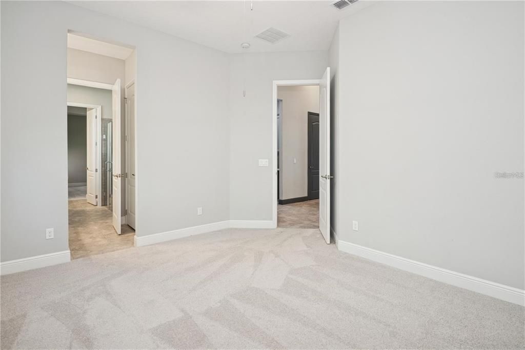 For Rent: $5,250 (4 beds, 4 baths, 3487 Square Feet)