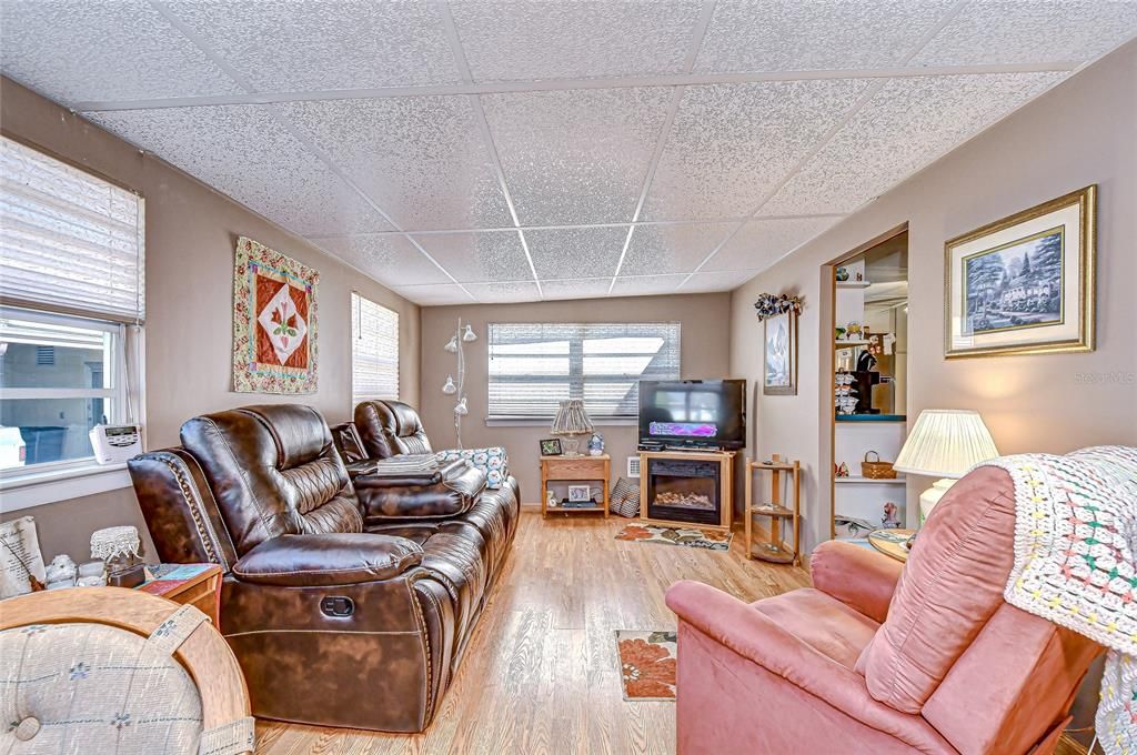 En Venta: $89,900 (2 camas, 1 baños, 824 Pies cuadrados)