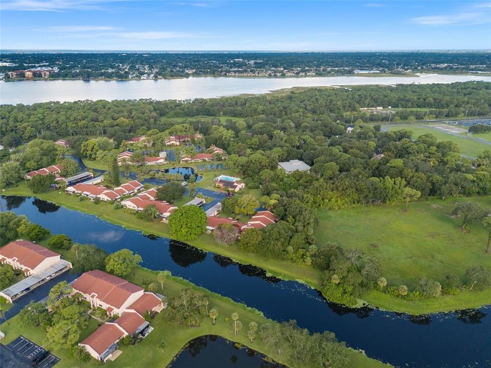 For Sale: $199,900 (1 beds, 1 baths, 740 Square Feet)