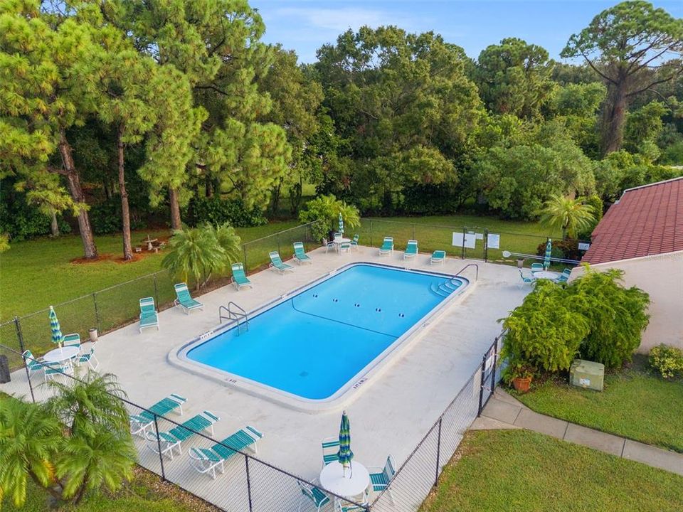 For Sale: $199,900 (1 beds, 1 baths, 740 Square Feet)