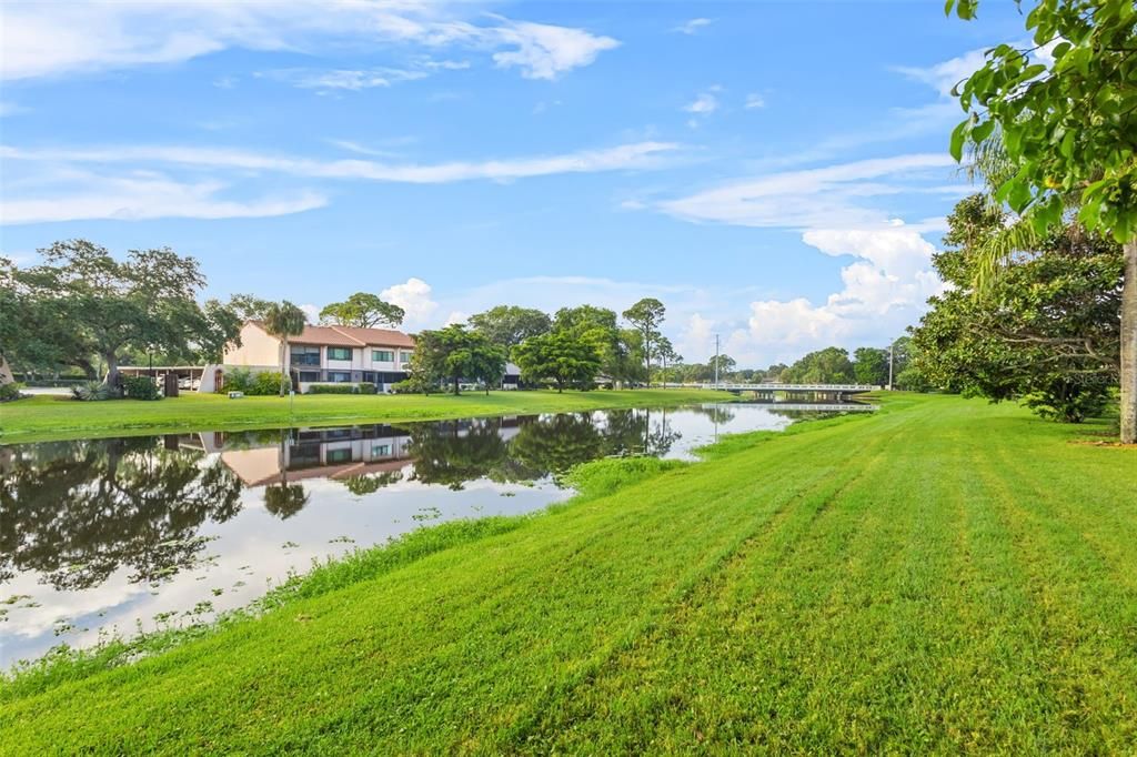 For Sale: $199,900 (1 beds, 1 baths, 740 Square Feet)