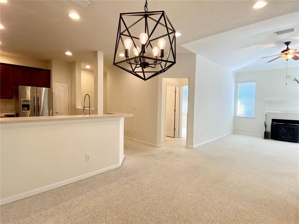 出租: $2,300 (2 贝兹, 2 浴室, 1225 平方英尺)