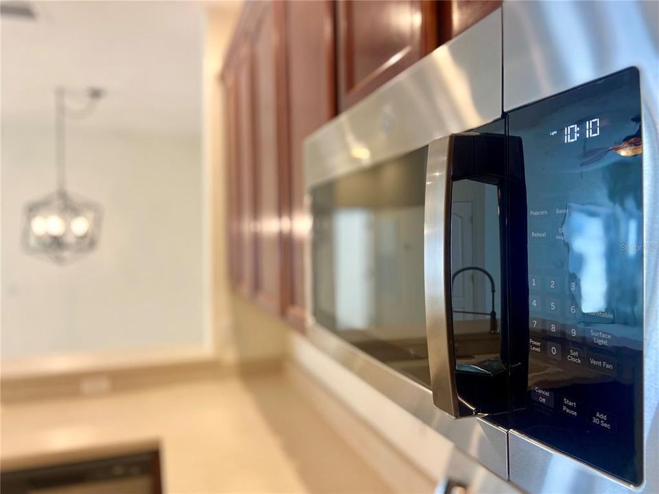 出租: $2,300 (2 贝兹, 2 浴室, 1225 平方英尺)