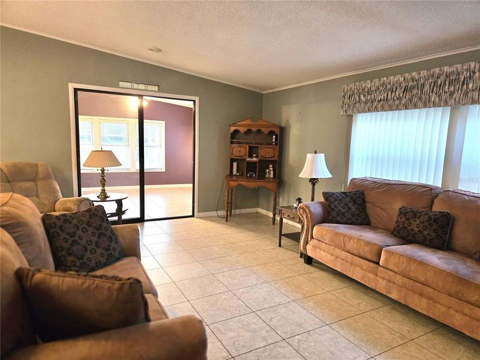 На продажу: $195,000 (2 спален, 2 ванн, 1768 Квадратных фут)