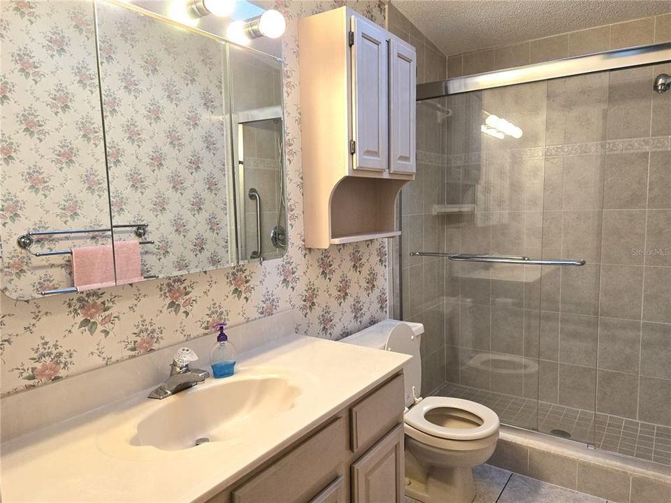 На продажу: $195,000 (2 спален, 2 ванн, 1768 Квадратных фут)