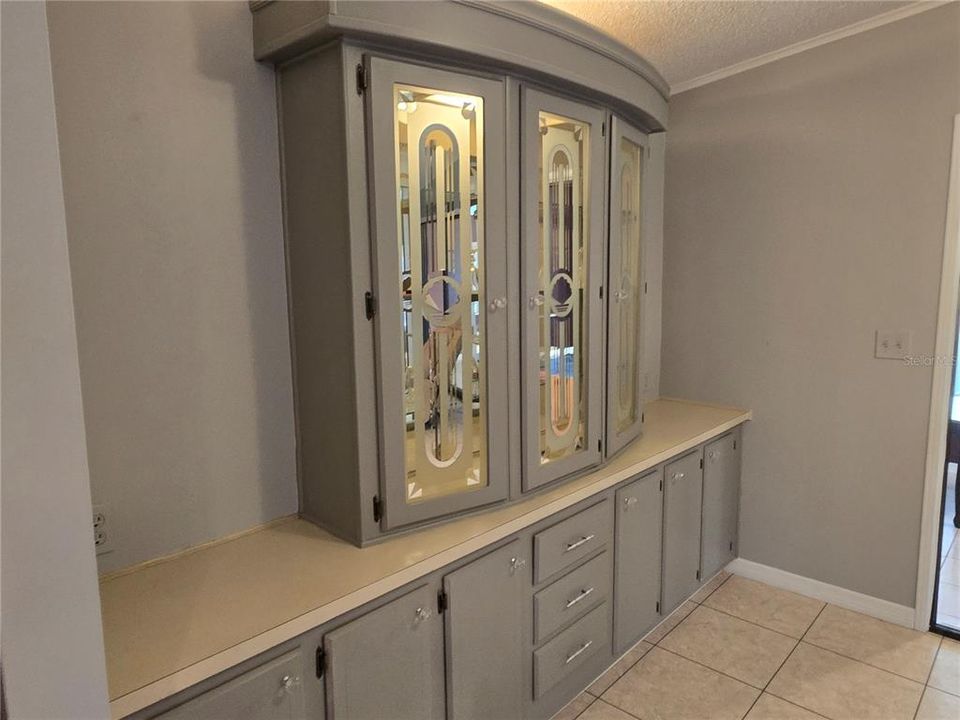 На продажу: $195,000 (2 спален, 2 ванн, 1768 Квадратных фут)