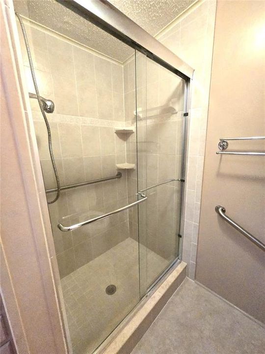 На продажу: $195,000 (2 спален, 2 ванн, 1768 Квадратных фут)