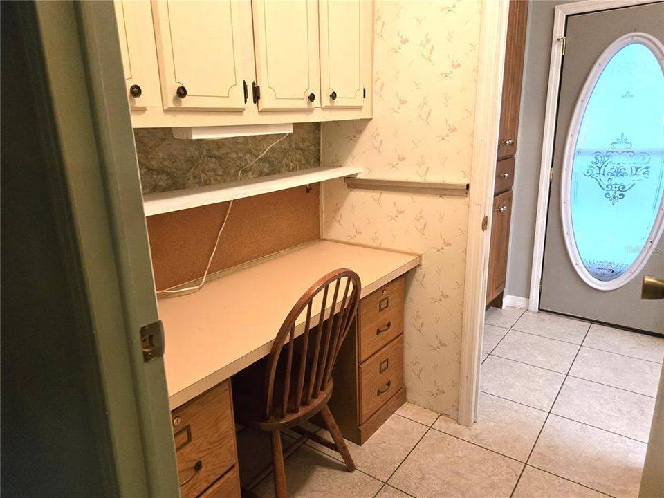 На продажу: $195,000 (2 спален, 2 ванн, 1768 Квадратных фут)