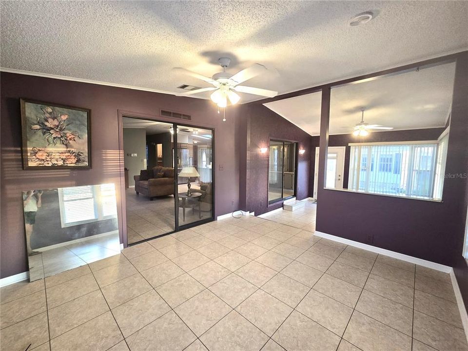 На продажу: $195,000 (2 спален, 2 ванн, 1768 Квадратных фут)