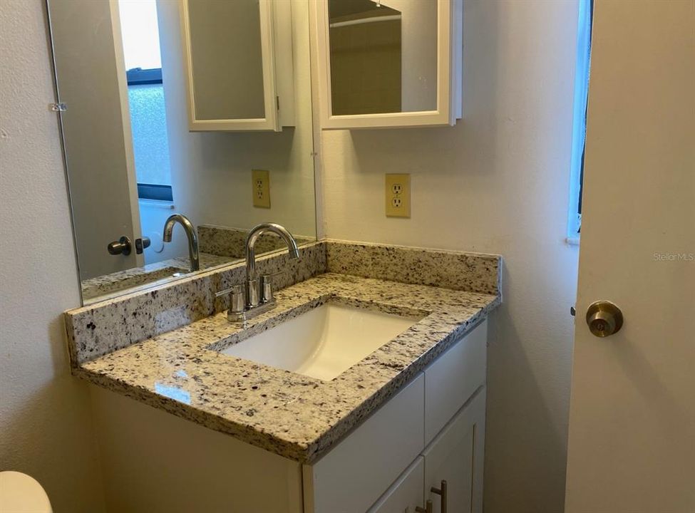 For Rent: $1,495 (2 beds, 2 baths, 930 Square Feet)