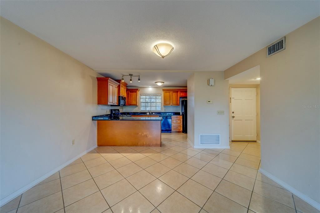 For Rent: $2,100 (2 beds, 2 baths, 1278 Square Feet)