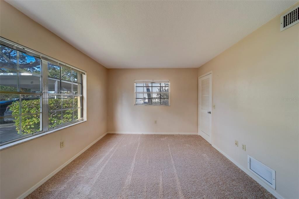 For Rent: $2,100 (2 beds, 2 baths, 1278 Square Feet)