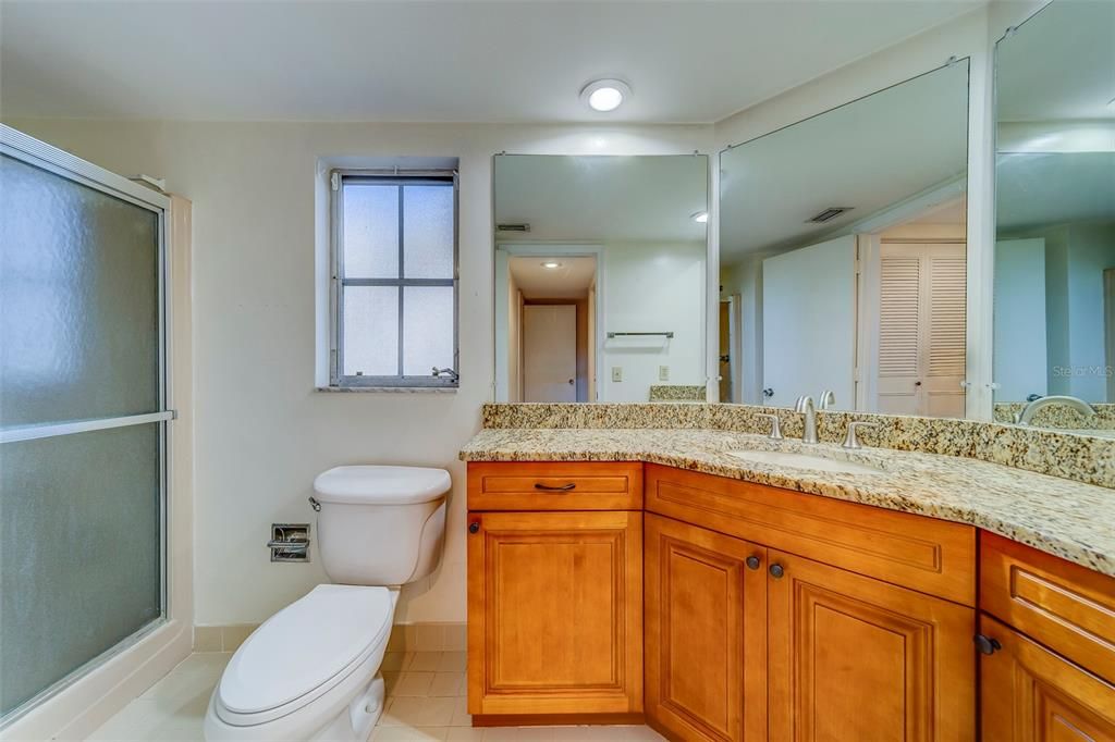 For Rent: $2,100 (2 beds, 2 baths, 1278 Square Feet)