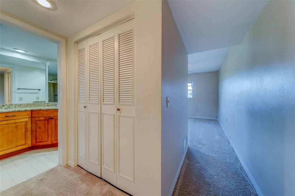 For Rent: $2,100 (2 beds, 2 baths, 1278 Square Feet)