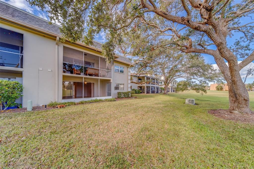 For Rent: $2,100 (2 beds, 2 baths, 1278 Square Feet)