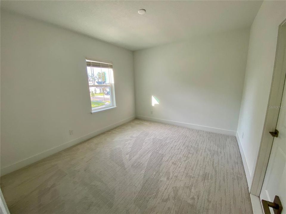 En Venta: $724,000 (3 camas, 3 baños, 2633 Pies cuadrados)