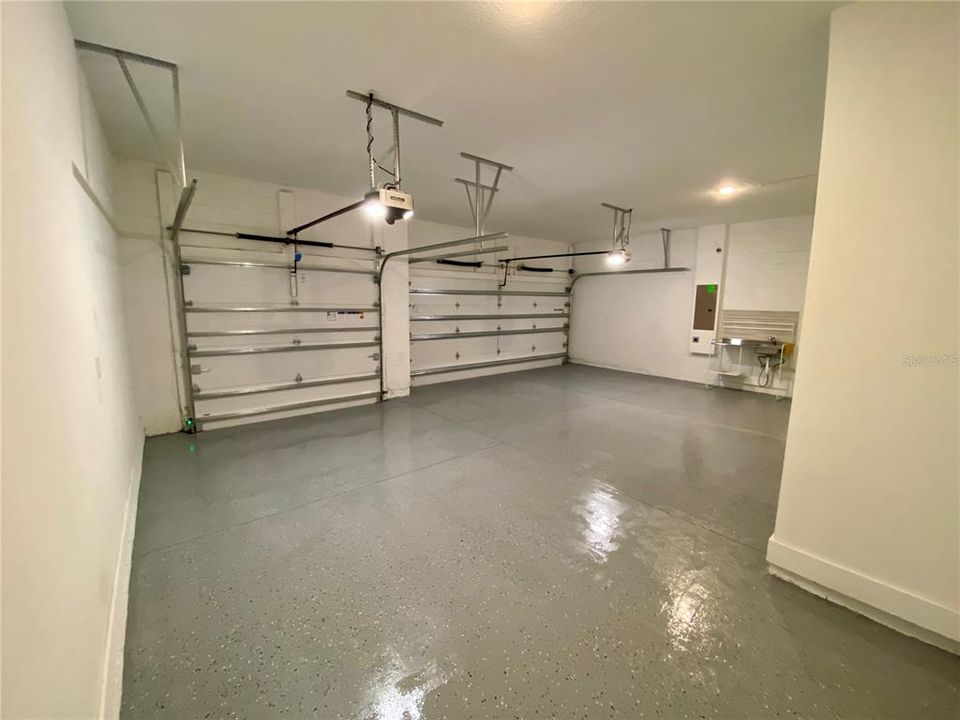 En Venta: $724,000 (3 camas, 3 baños, 2633 Pies cuadrados)