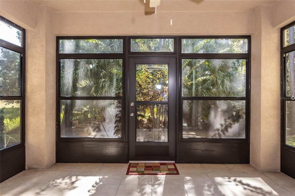 For Sale: $349,000 (3 beds, 2 baths, 1546 Square Feet)