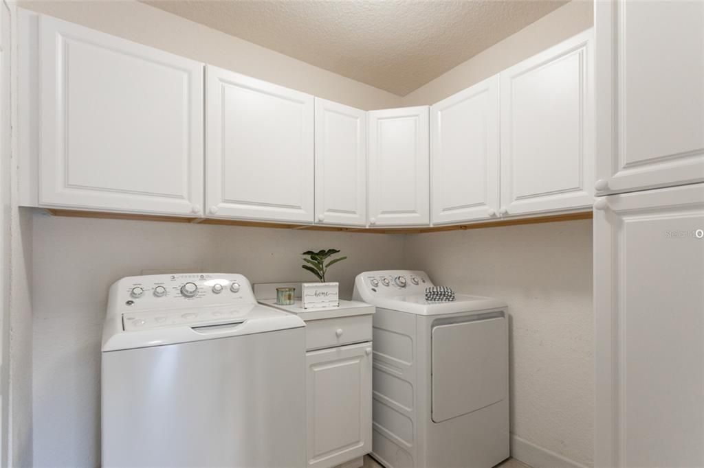 For Sale: $349,000 (3 beds, 2 baths, 1546 Square Feet)
